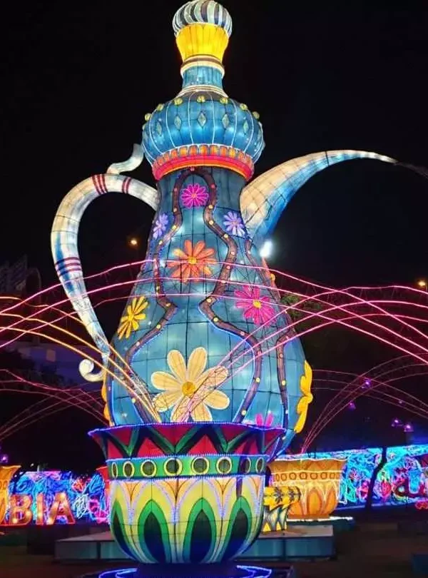 Dubai Glow garden-Redsand-Dubai-DMC-03