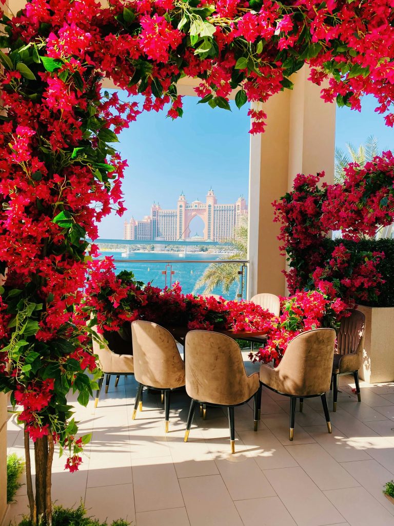 Miracle Garden Dubai Heart View - Redsand