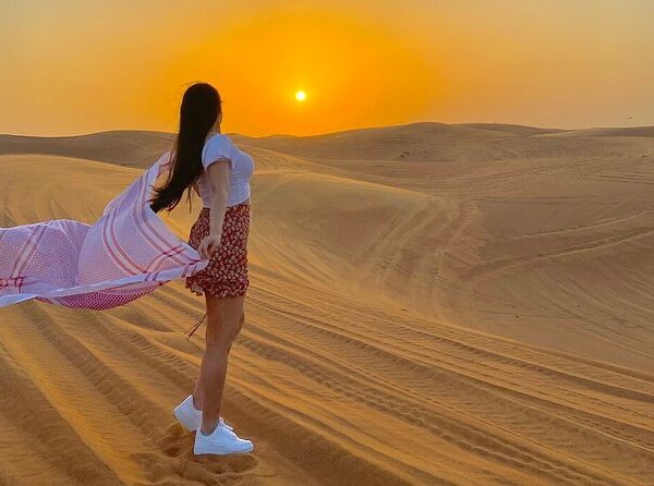 Redsand Desert safari Dubai sunset photoshoot