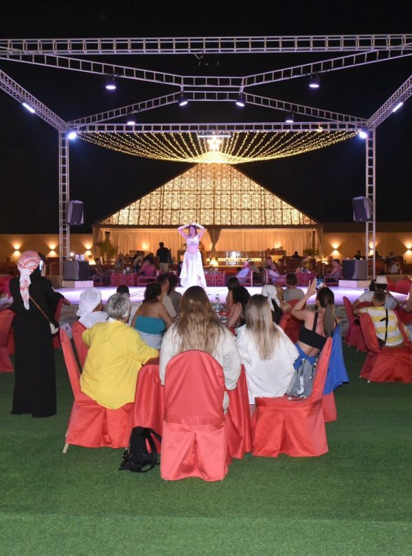 Dubai desert safari doon camp redsand Tourism